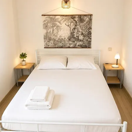 Cosy, Climatisé, 6 Personnes , Centre D' Argelès-sur-mer *